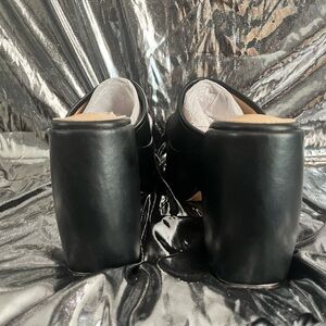 Black platform sandals